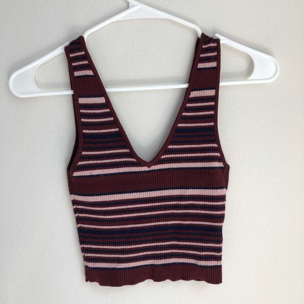 Kendall & Kylie sweater crop